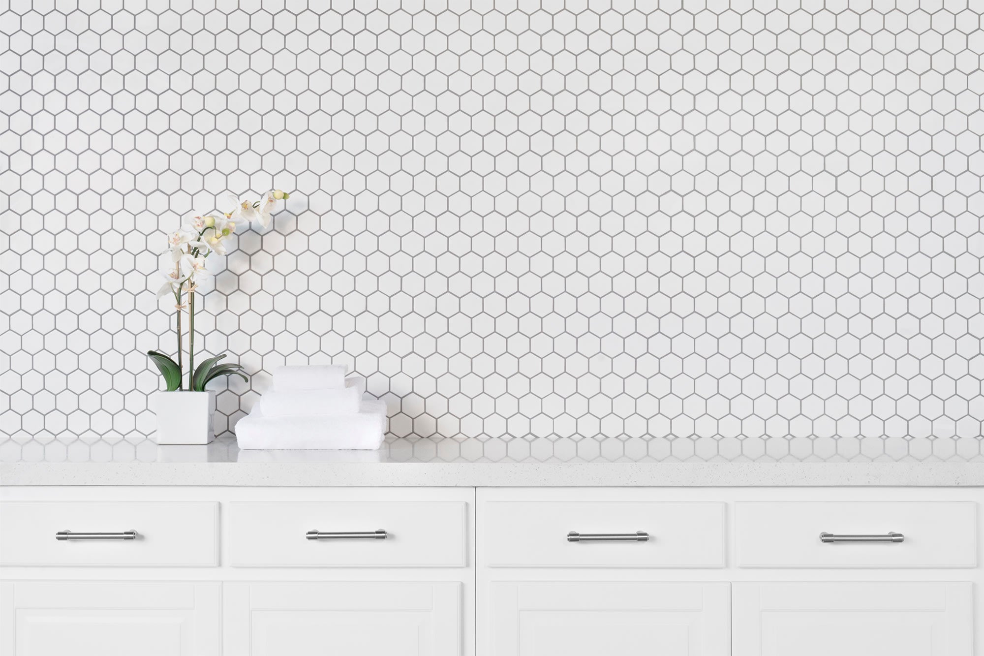 Bedrosians Le Cafe 2" x 2" Hexagon Matte Porcelain Mosaic Tile in White | Item Code DECLEC22W