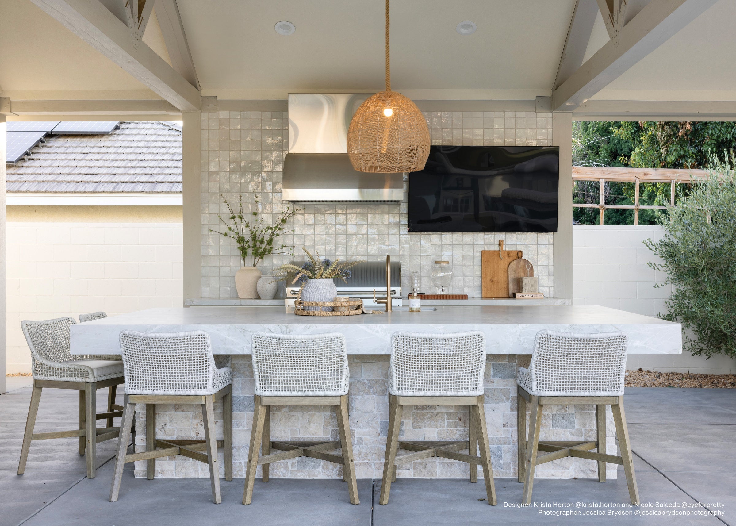 Bedrosians Tumbled Ledger 8" x 22" Limestone Wired Mesh in Mixed Beige & Grey | Item Code 100006900