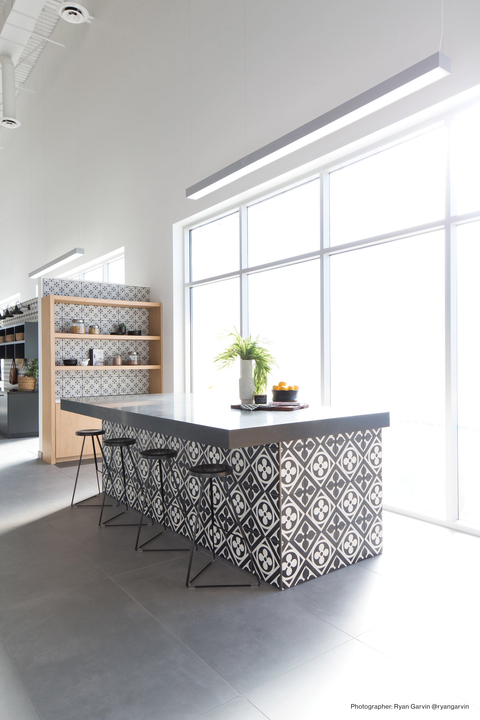 Bedrosians Magnifica The Thirties 30" x 30" - 8mm Honed Porcelain Tile in Cementi | Item Code DOLMAGCEM3030-8H
