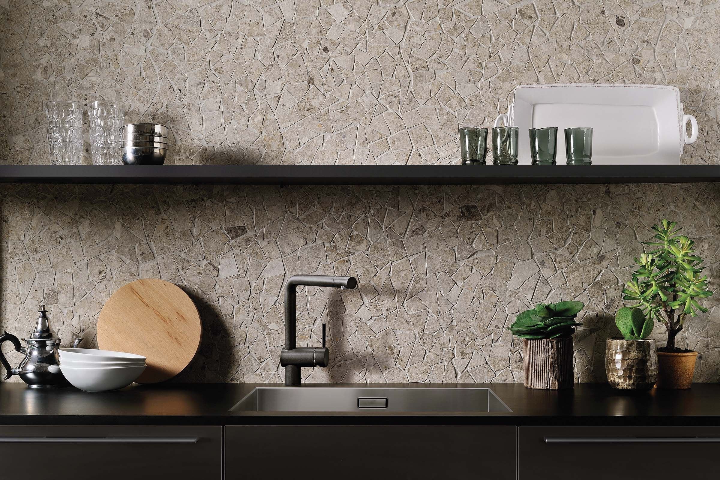 Bedrosians Frammenta Floor & Wall Palladiana Mosaic in Beige | Item Code FIOFRABEIPALMO