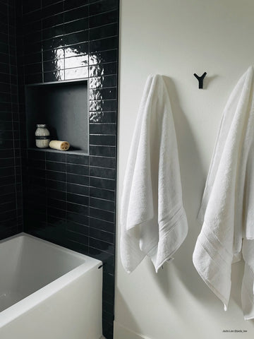 Cloé 2.5" x 8" Glossy Ceramic Tile in Black