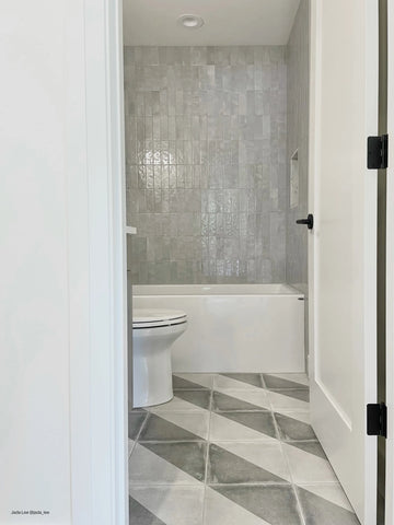 Cloé 2.5" x 8" Glossy Ceramic Tile in Grey