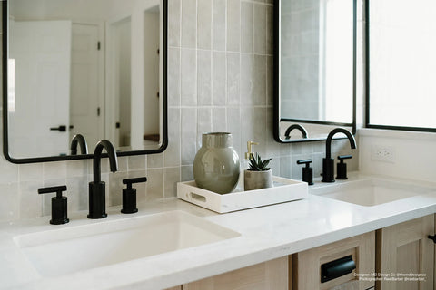 Cloé 2.5" x 8" Glossy Ceramic Tile in Grey