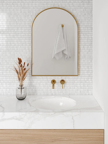 Monet Honed Marble Mosaic 7 Tile in White Carrara