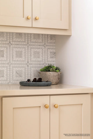 Atrium Honed Marble Blend Mosaic Tile in White Carrara & White Thassos