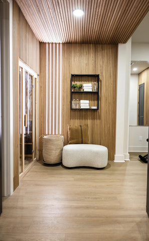 Shorewood Luxury Vinyl 9" x 60" in Oak