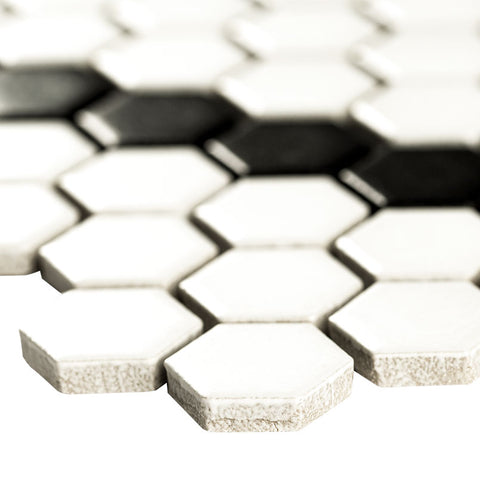 WHITE AND BLACK HIVE PATTERN MATTE 1